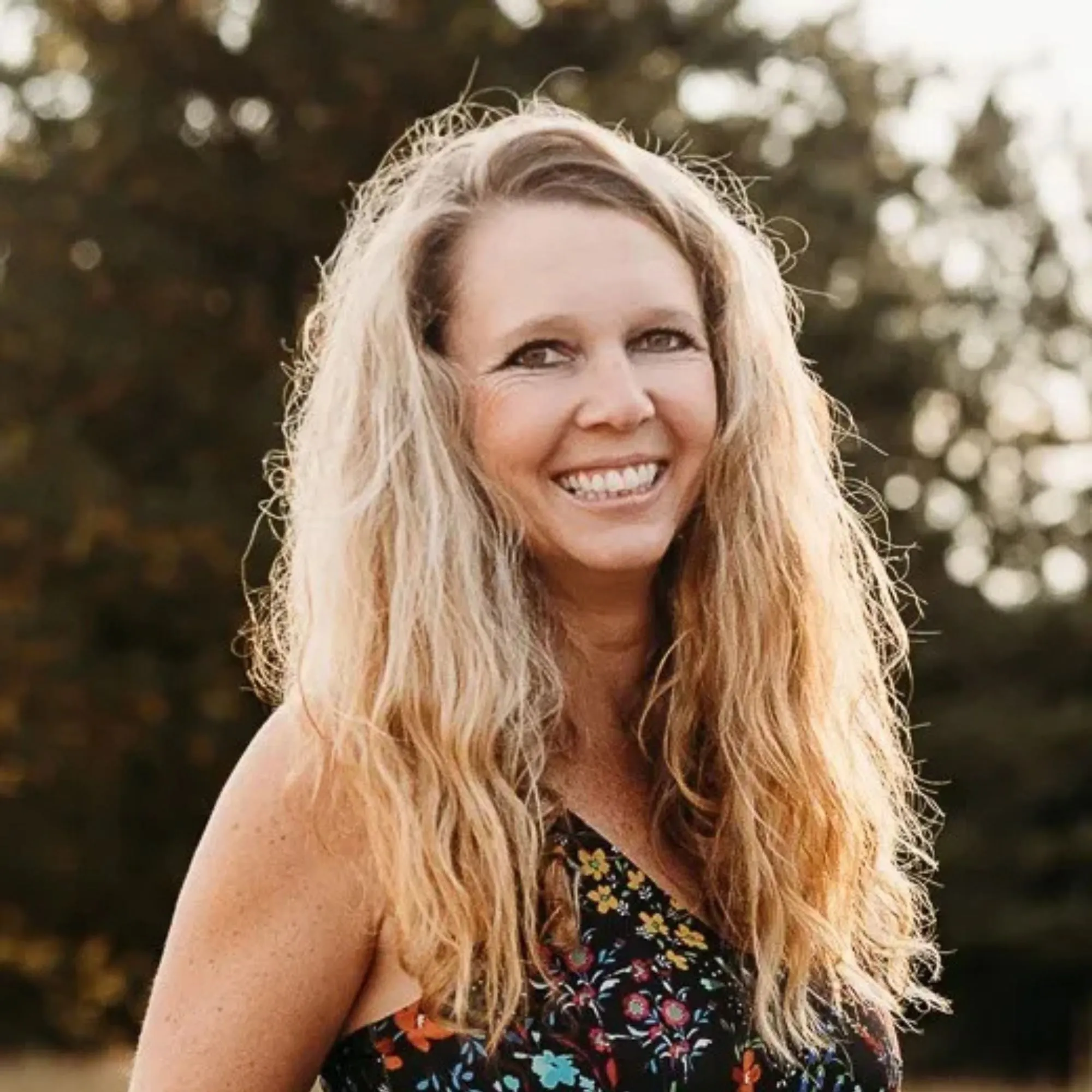 Headshot of Sarah Mensch